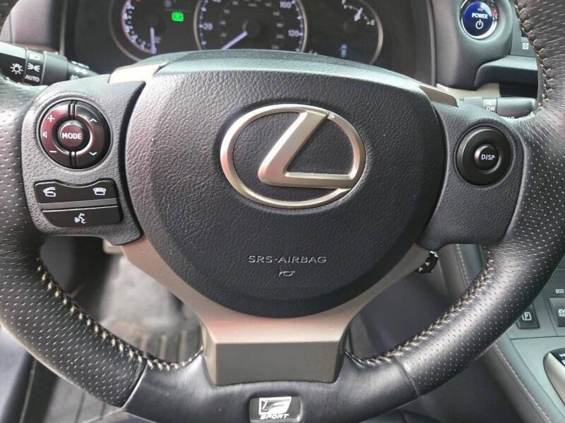 Used 2014 Lexus CT 200h w/ F Sport w/Nuluxe Interior image 18