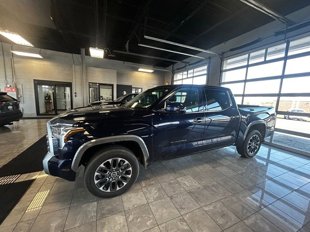 Used 2024 Toyota Tundra Limited AWD/4WD image 3
