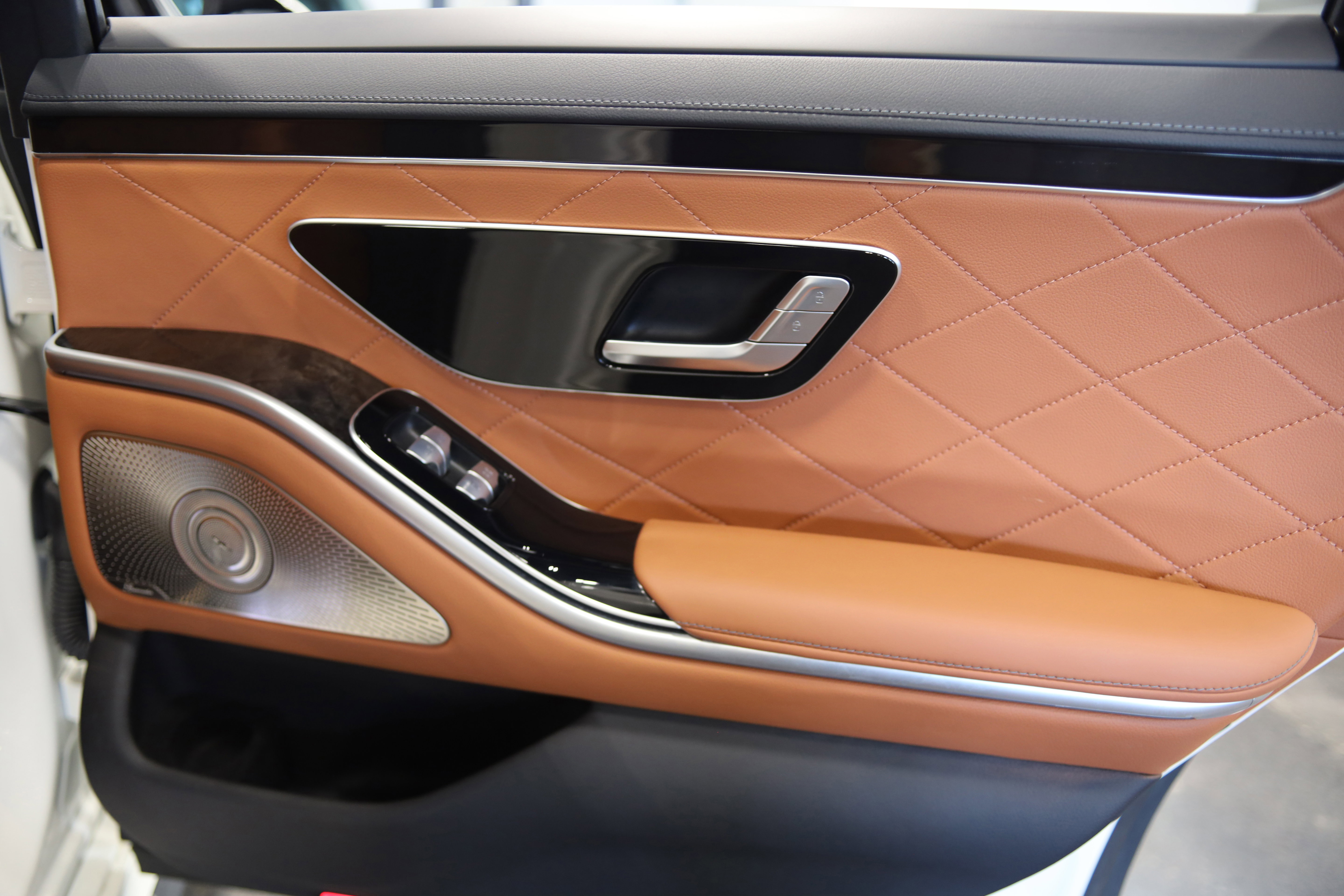 Used 2022 Mercedes-Benz S 580 4MATIC Sedan image 40