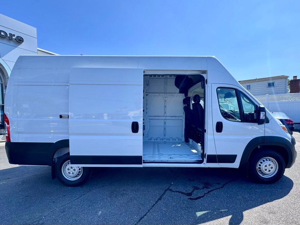 Used 2025 RAM ProMaster 3500 w/ Safety Group image 11