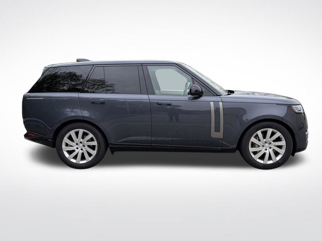 Certified 2024 Land Rover Range Rover SE AWD/4WD image 4