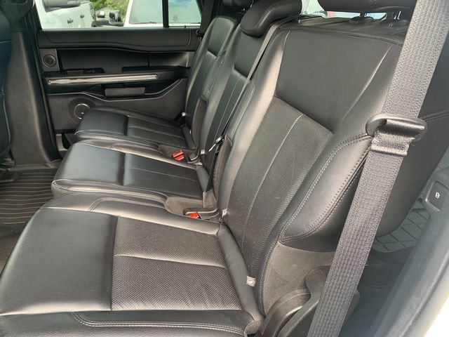 Used 2019 Ford Expedition XLT w/ Equipment Group 202A AWD/4WD image 15