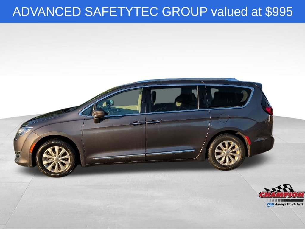 Used 2018 Chrysler Pacifica Touring-L Plus w/ Advanced Safetytec Group FWD image 2