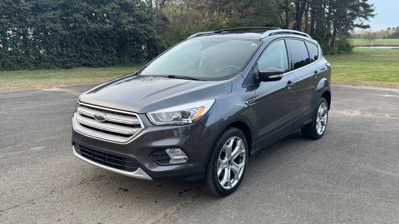 Used 2017 Ford Escape Titanium AWD/4WD image 4