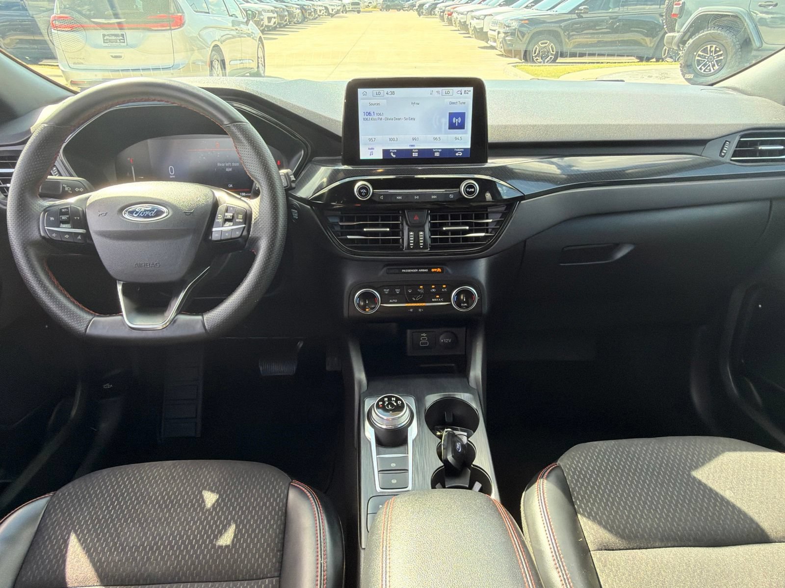 Used 2025 Ford Escape ST-Line FWD image 18
