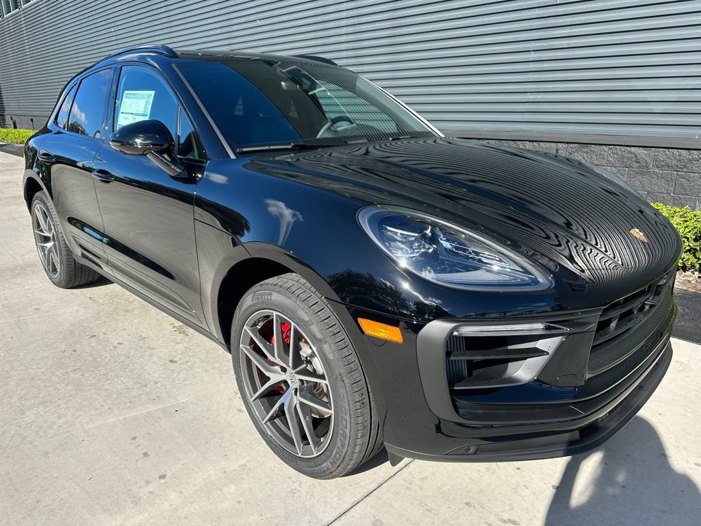 Certified 2026 Porsche Macan S AWD/4WD image 11