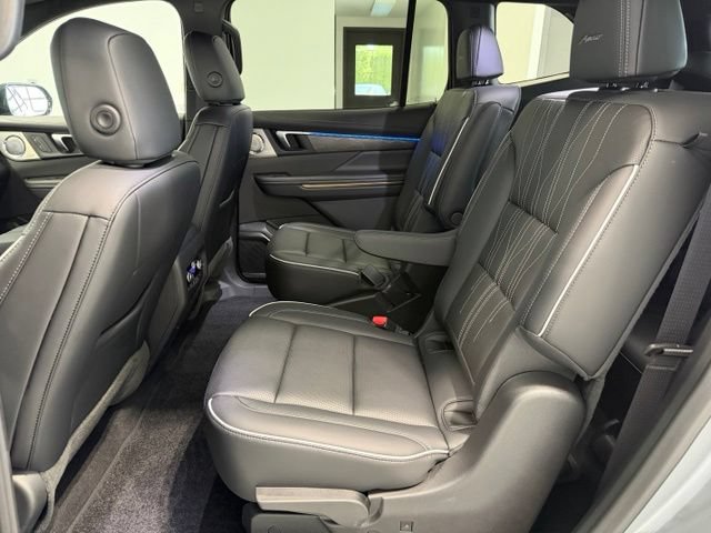 Used 2026 Buick Enclave Avenir w/ Super Cruise Package AWD/4WD image 29