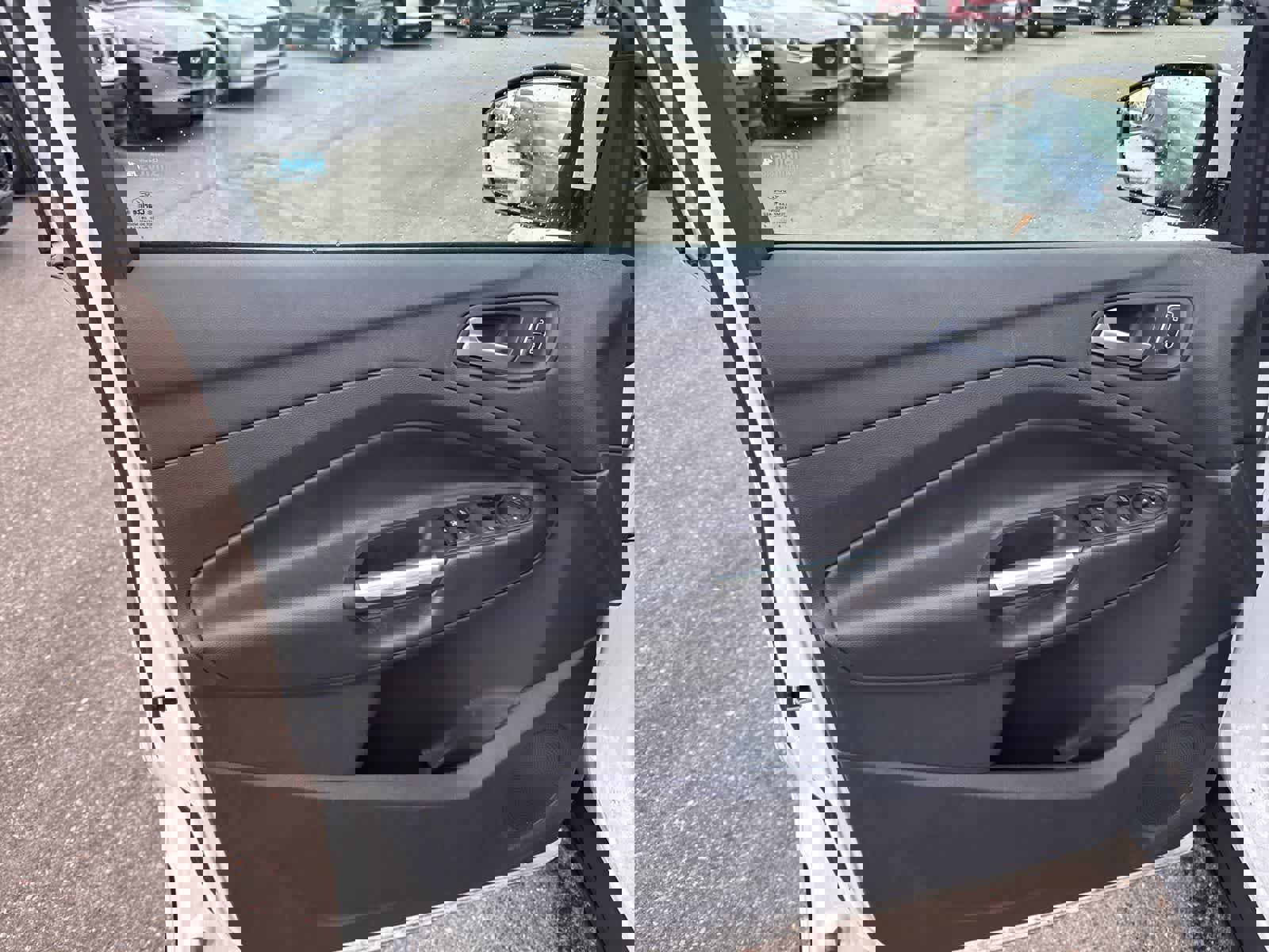 Used 2014 Ford Escape SE image 15