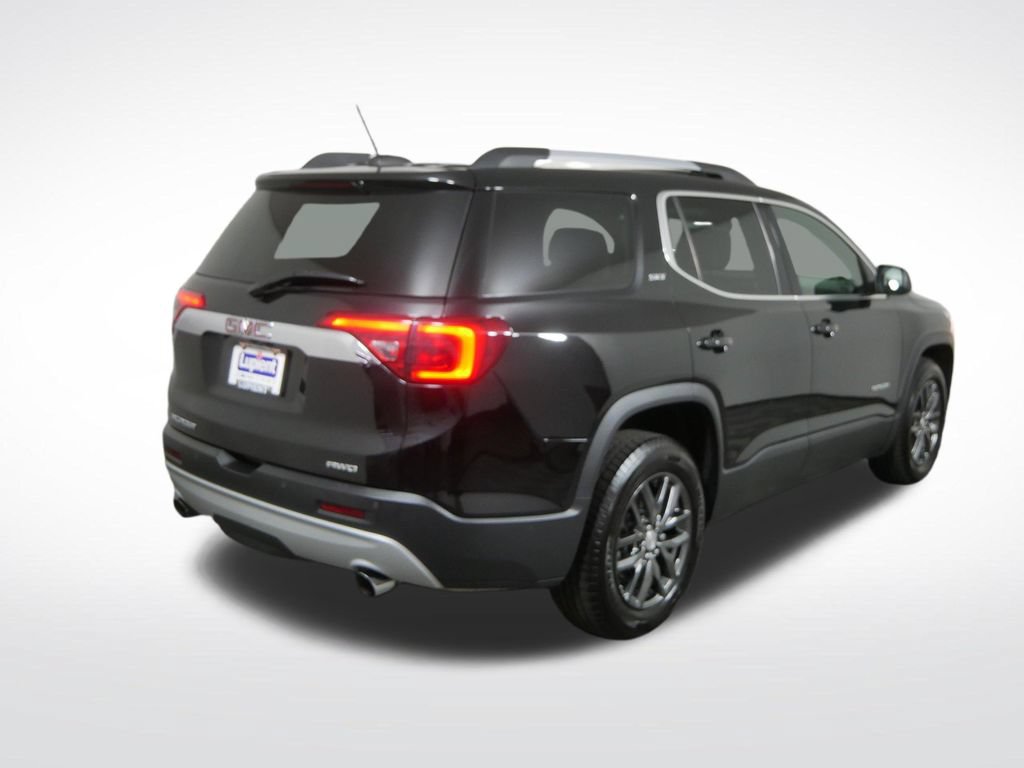 Used 2017 GMC Acadia SLT AWD/4WD image 3