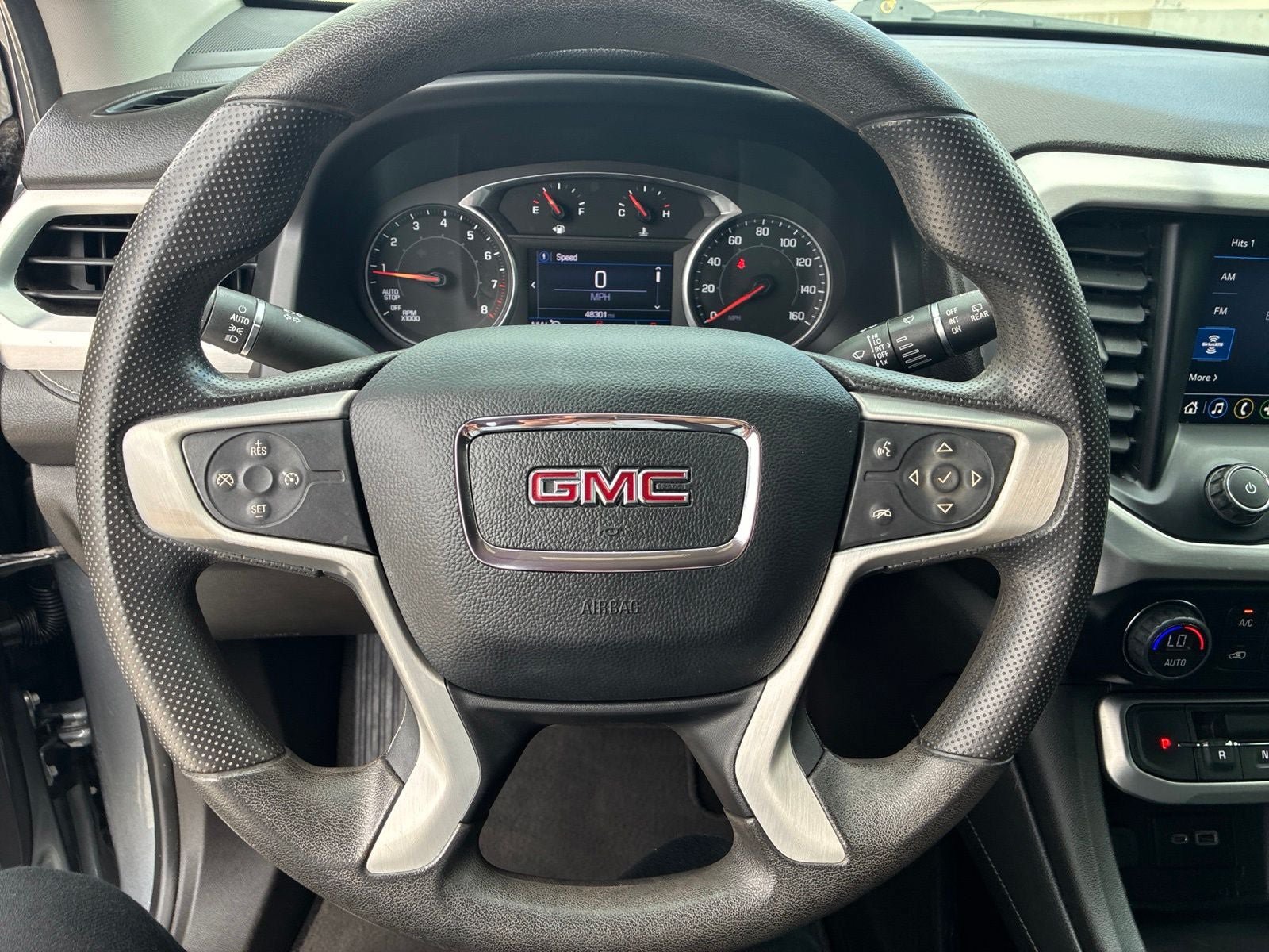 Used 2021 GMC Acadia SLE FWD image 26