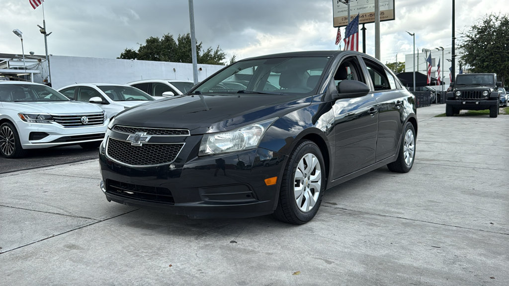 Used 2014 Chevrolet Cruze LS FWD image 9