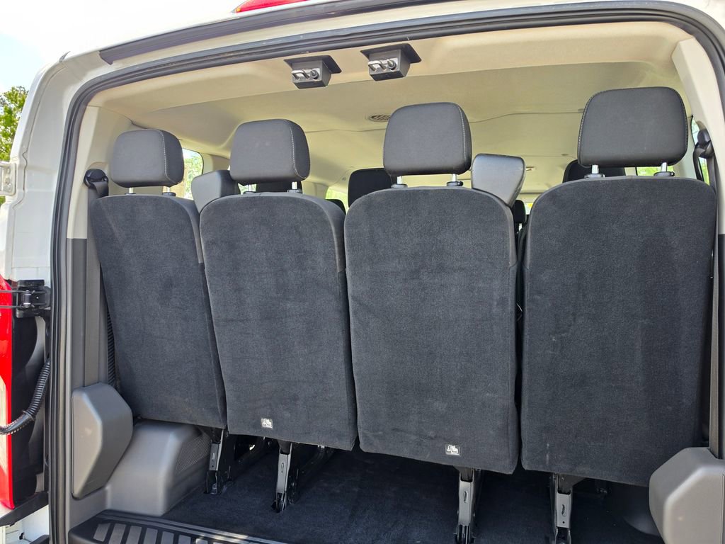 Used 2023 Ford Transit 350 XLT image 27