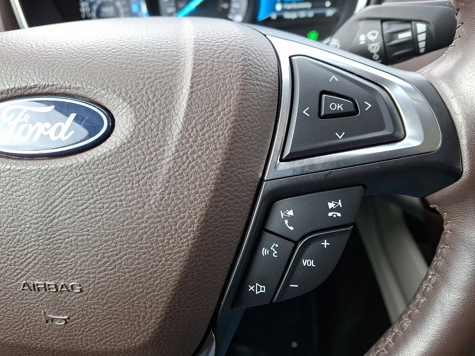 Used 2018 Ford Fusion Energi Platinum image 23