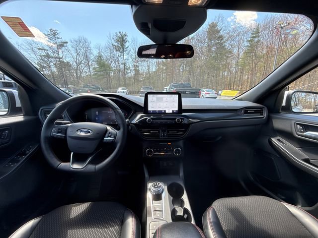 Used 2025 Ford Escape ST-Line Select AWD/4WD image 16