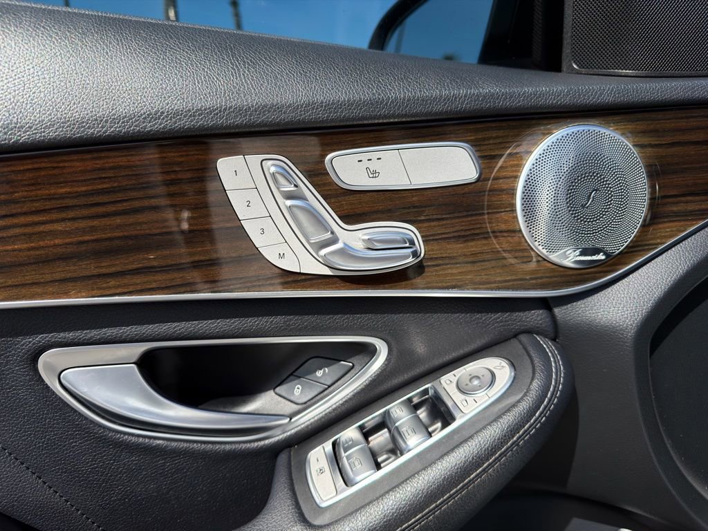 Used 2020 Mercedes-Benz C 300 Sedan image 14