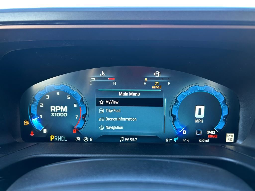 Used 2025 Ford Bronco Sport Outer Banks w/ Outer Banks Tech Package+ AWD/4WD image 18