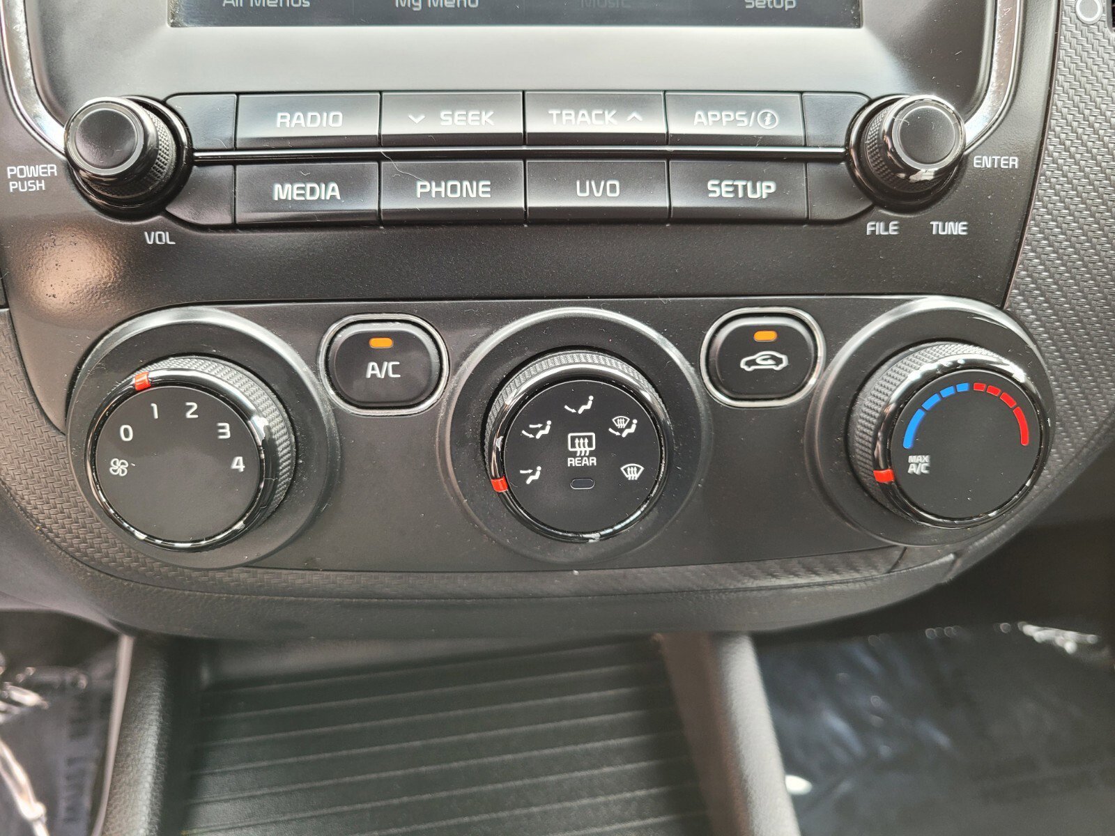 Used 2017 Kia Forte S image 23