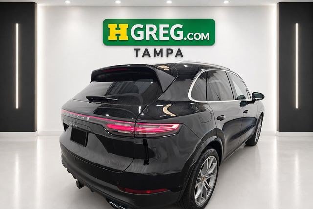 Used 2023 Porsche Cayenne w/ Premium Package AWD/4WD image 6