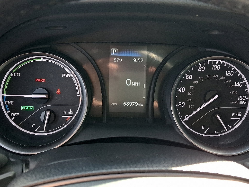 Used 2024 Toyota Camry SE FWD image 23