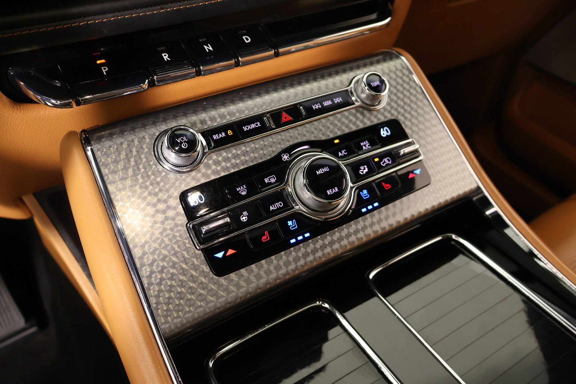 Used 2020 Lincoln Aviator Black Label w/ Dynamic Handling Package image 8