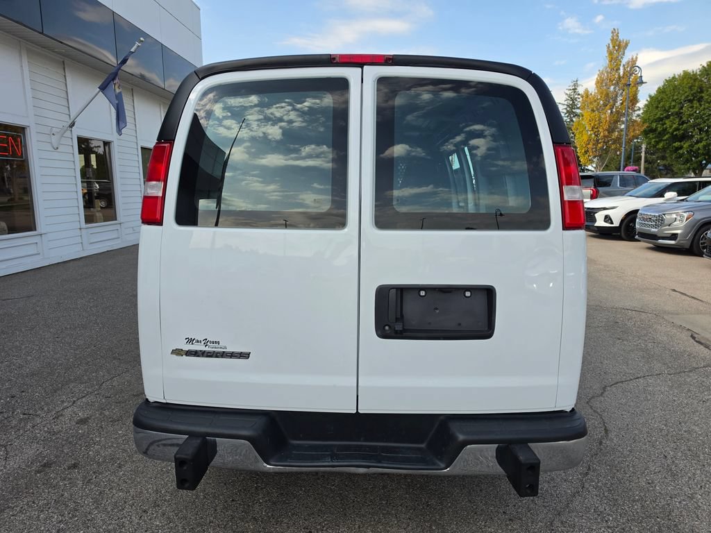 Certified 2025 Chevrolet Express 2500 w/ Driver Convenience Package RWD image 6
