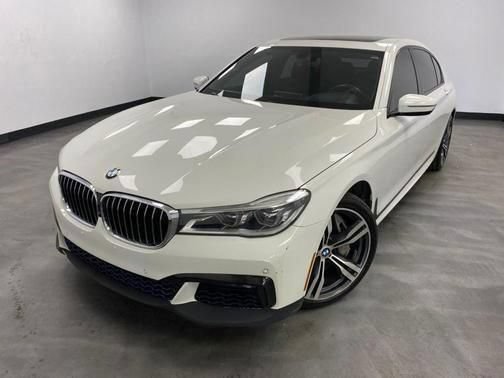 Used 2016 BMW 750i xDrive AWD/4WD image 1