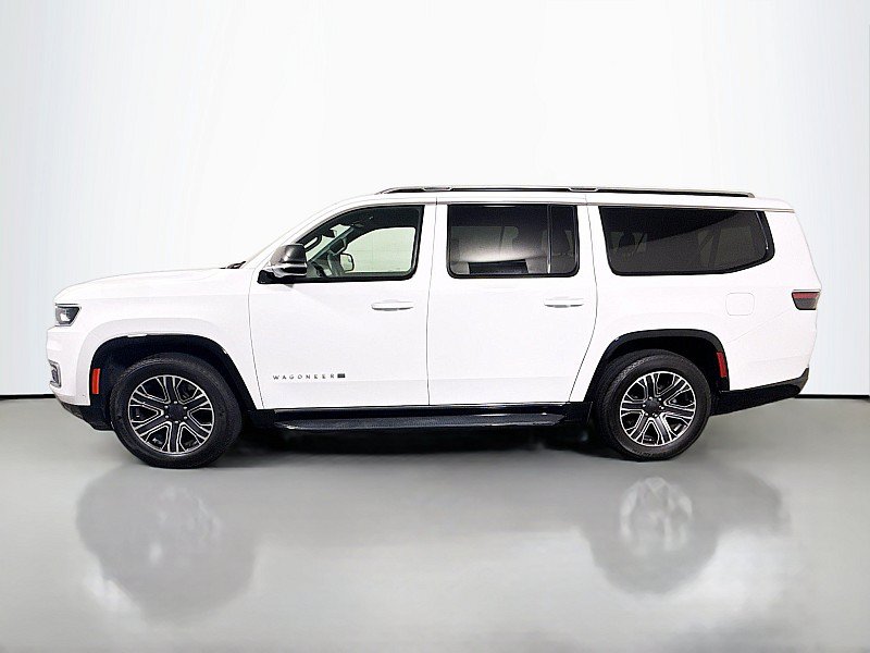 Used 2023 Jeep Wagoneer L Series II AWD/4WD image 4
