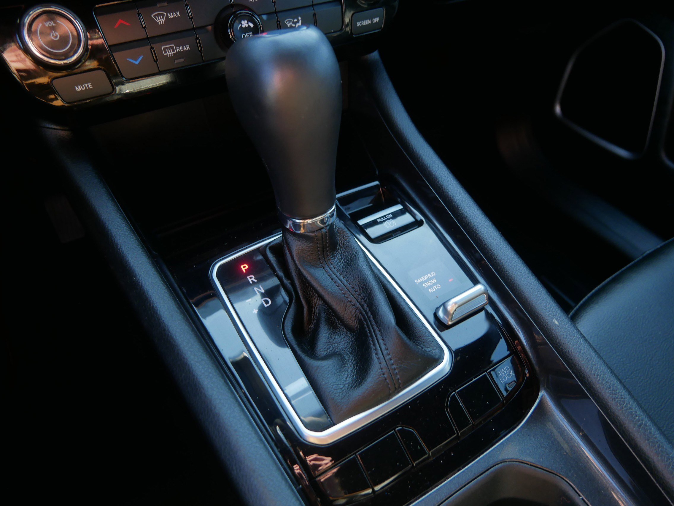 Used 2023 Jeep Compass Latitude image 28