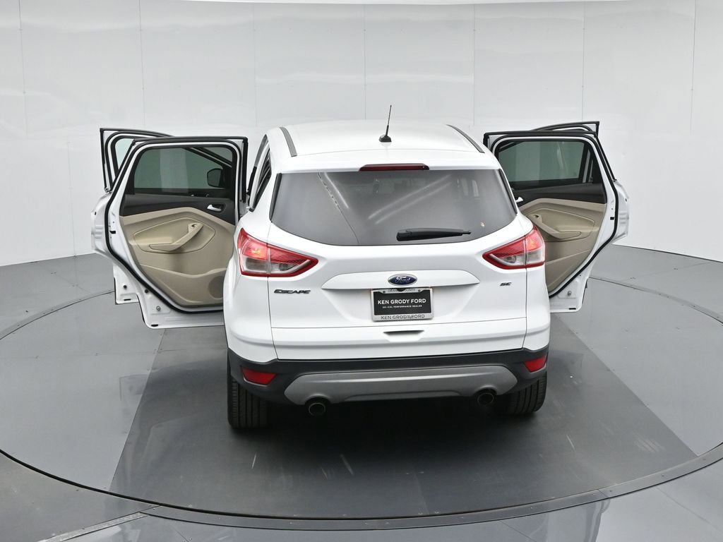 Used 2015 Ford Escape SE image 36