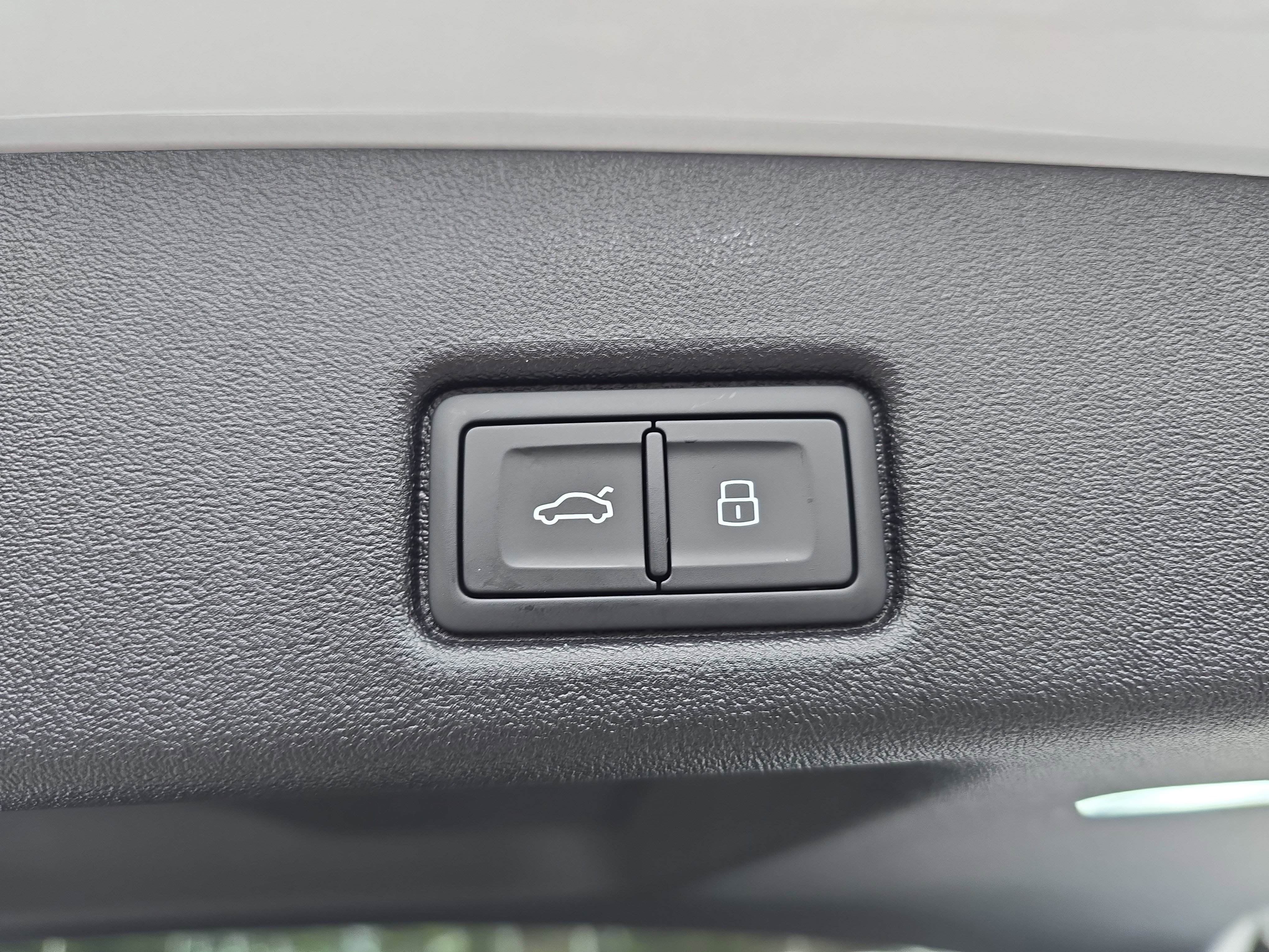 New 2025 Audi Q5 Premium Plus image 13