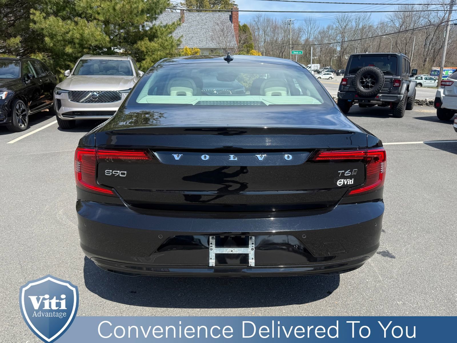 Used 2021 Volvo S90 T6 Momentum image 7