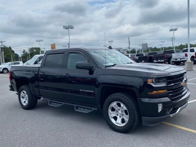 Used 2018 Chevrolet Silverado 1500 LT w/ All Star Edition AWD/4WD image 7