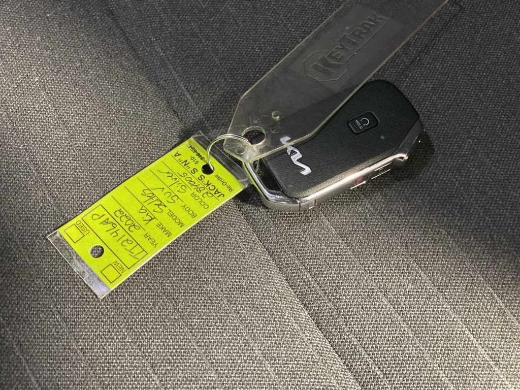 Used 2022 Kia Seltos S FWD image 19