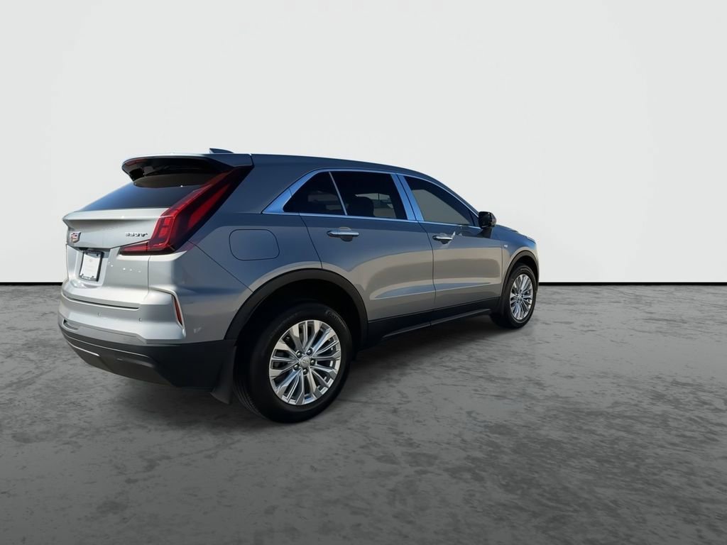 Certified 2024 Cadillac XT4 Luxury FWD image 8