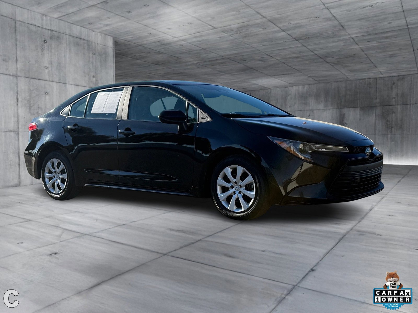 Used 2024 Toyota Corolla LE image 6