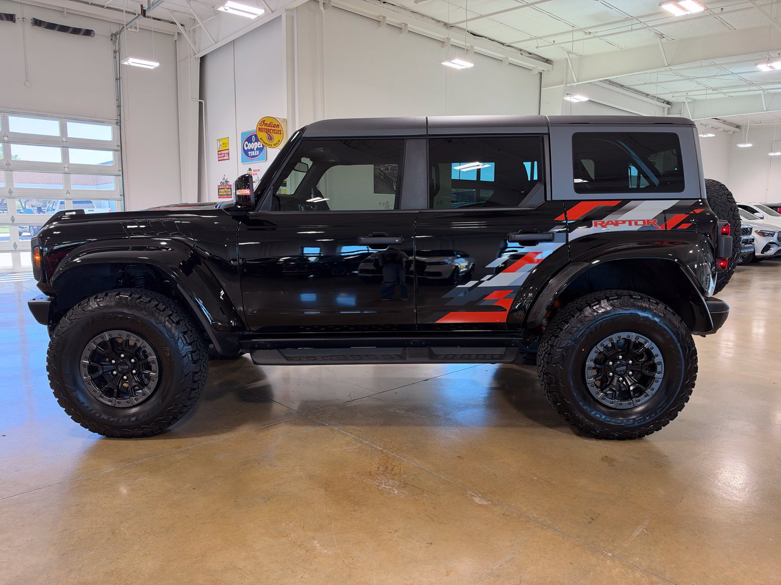 Used 2024 Ford Bronco Raptor AWD/4WD image 5