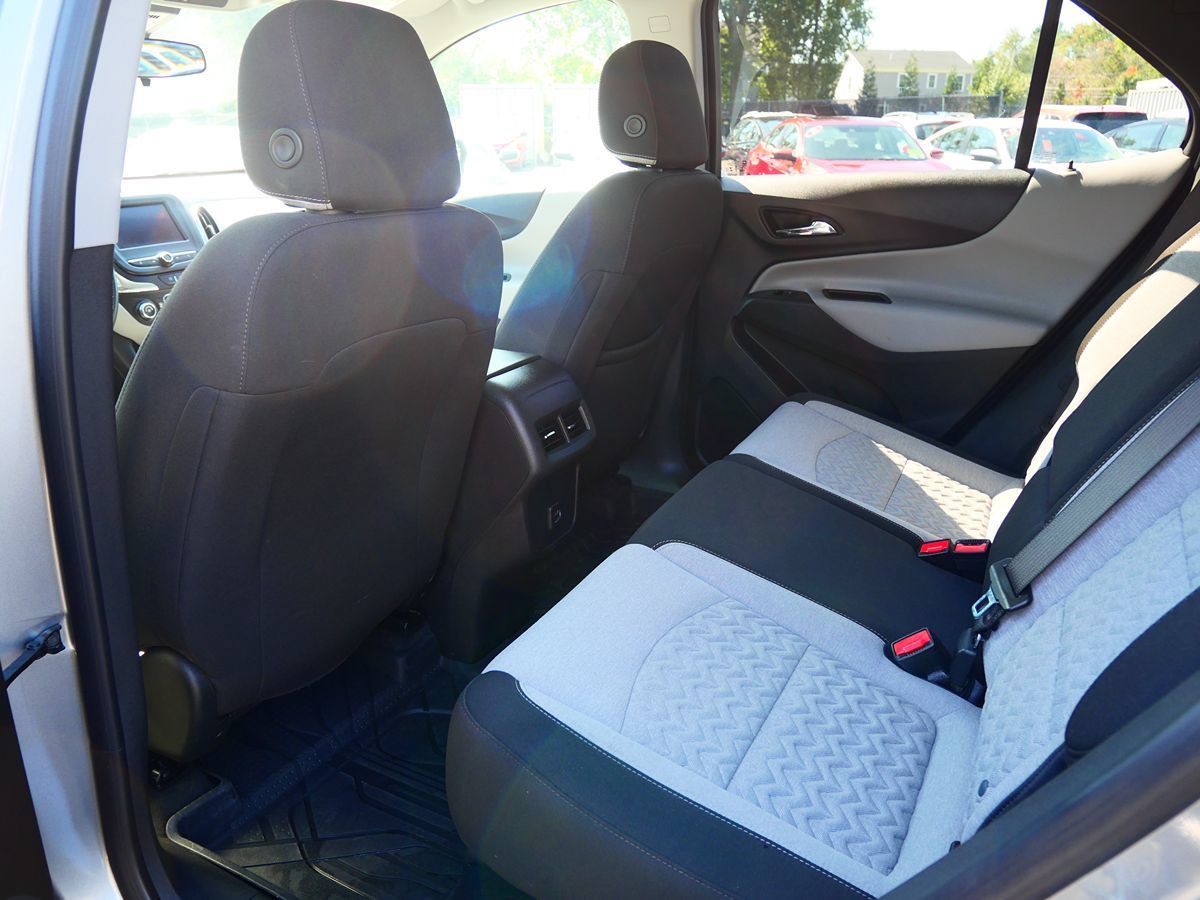 Used 2023 Chevrolet Equinox LS w/ LPO, Floor Liner Package AWD/4WD image 19