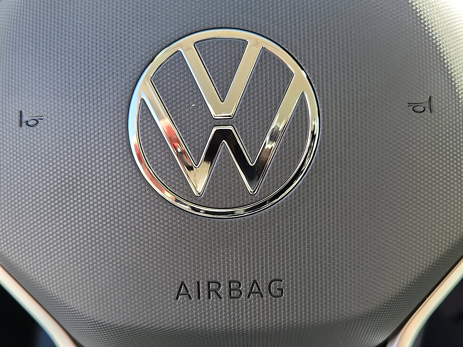 New 2026 Volkswagen Tiguan SE image 19