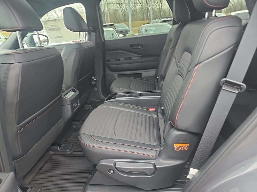 New 2026 Nissan Pathfinder Rock Creek image 37