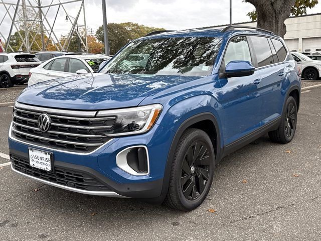 Used 2025 Volkswagen Atlas SE w/ Black Wheel Package AWD/4WD image 9