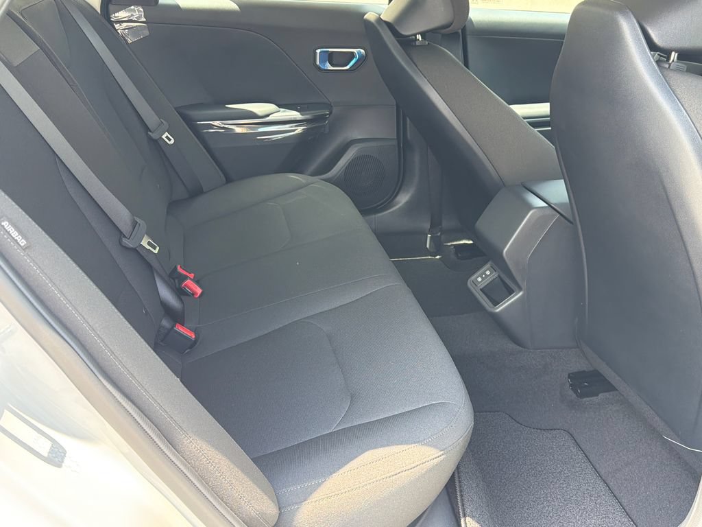 New 2026 Kia K4 FWD image 12