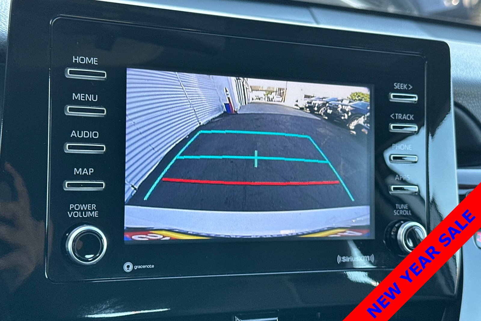 Used 2023 Toyota Camry LE image 19