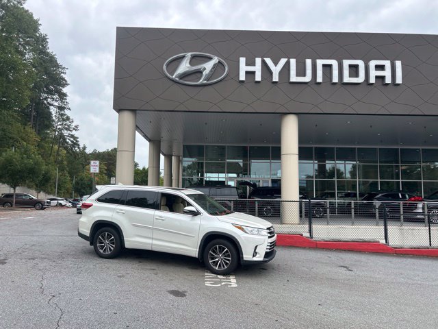 Used 2017 Toyota Highlander XLE