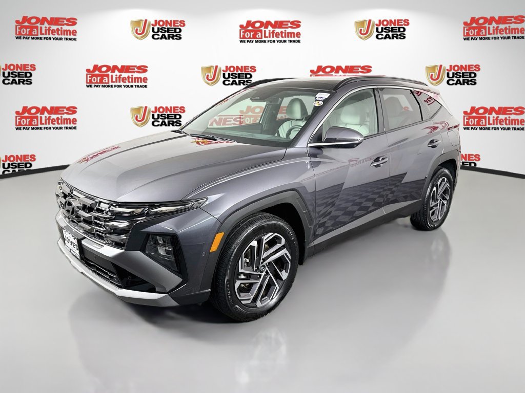 Used 2025 Hyundai Tucson Limited AWD/4WD image 16