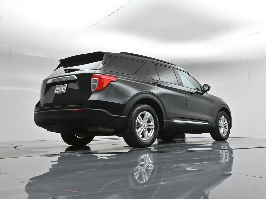 Used 2022 Ford Explorer XLT image 47