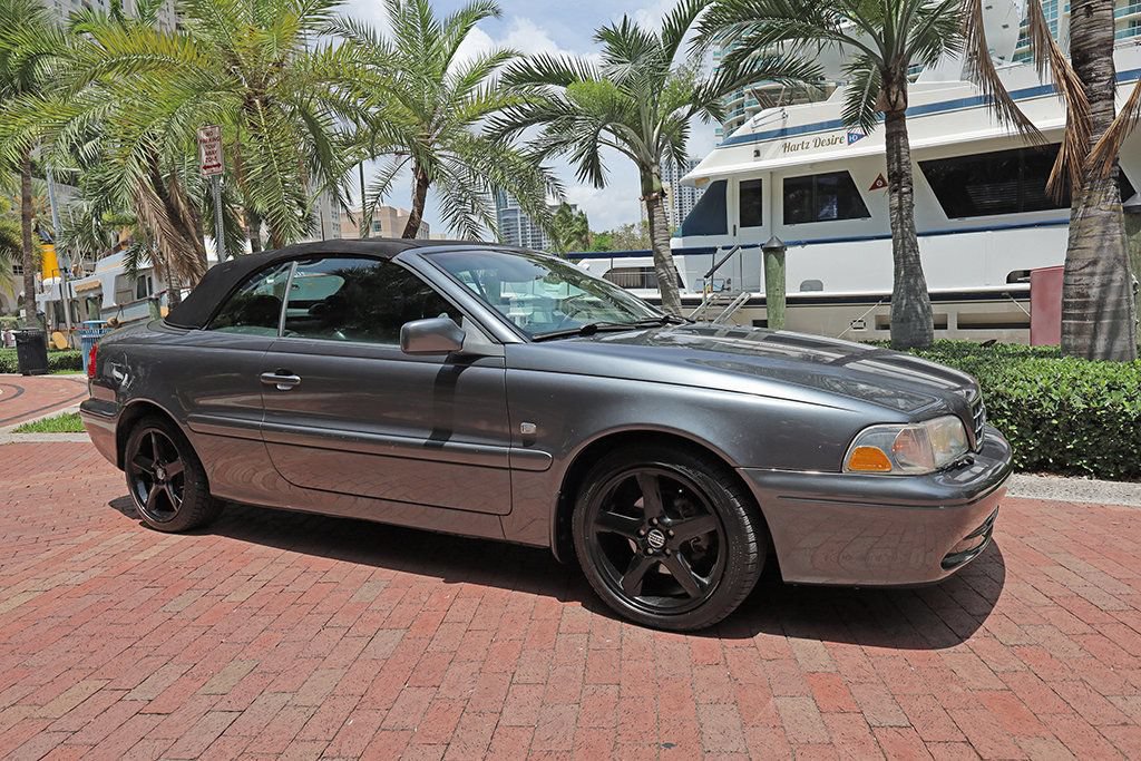 Used 2004 Volvo C70 HT FWD image 17