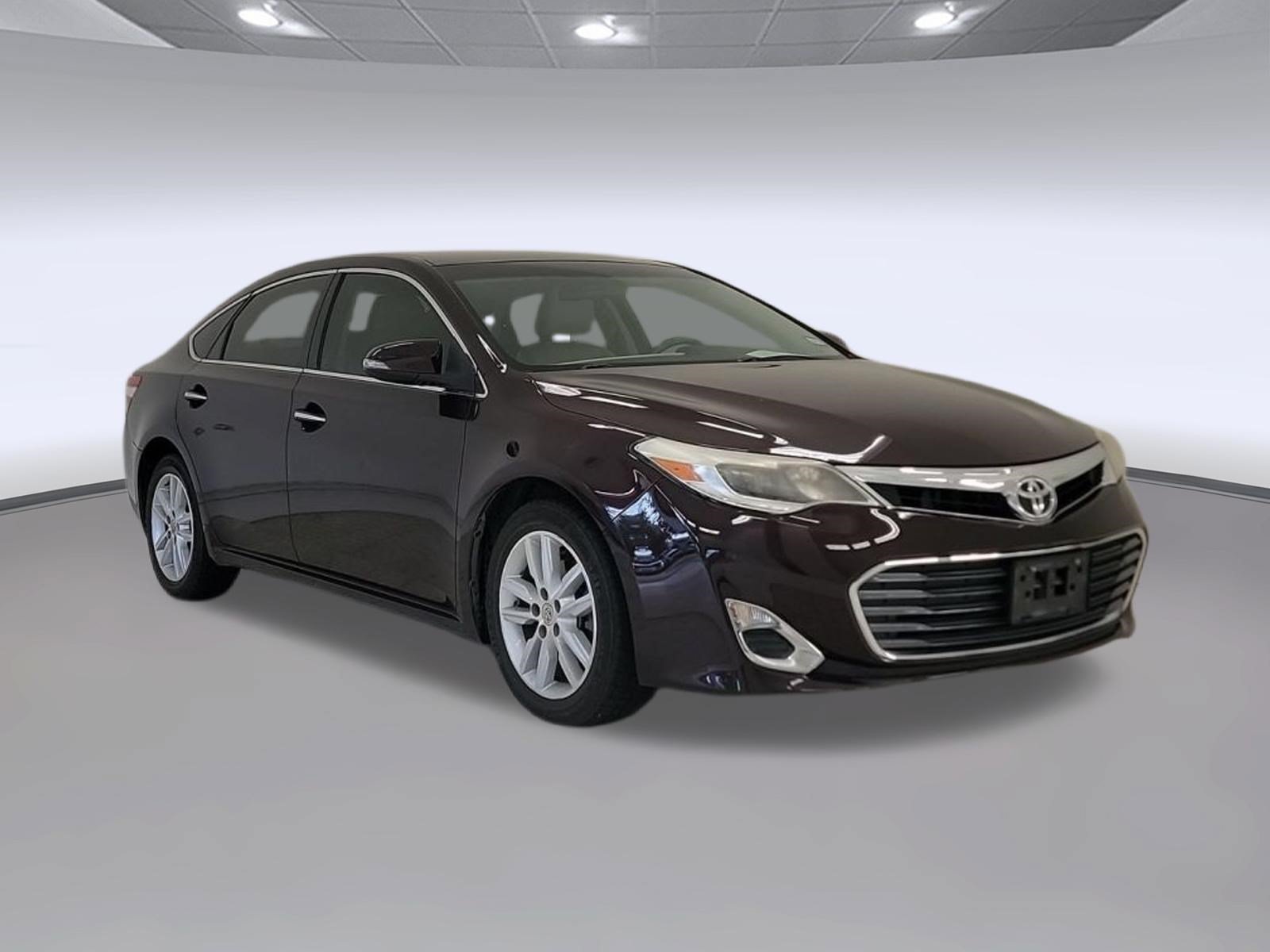 Used 2014 Toyota Avalon XLE FWD image 5