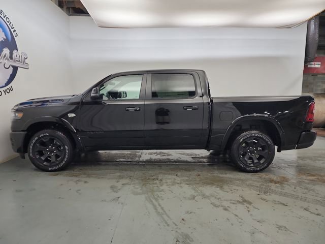 New 2026 RAM 1500 4x4 Crew Cab image 4