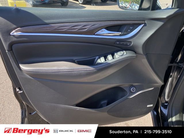 Certified 2022 Buick Enclave Avenir w/ Avenir Technology Package AWD/4WD image 26