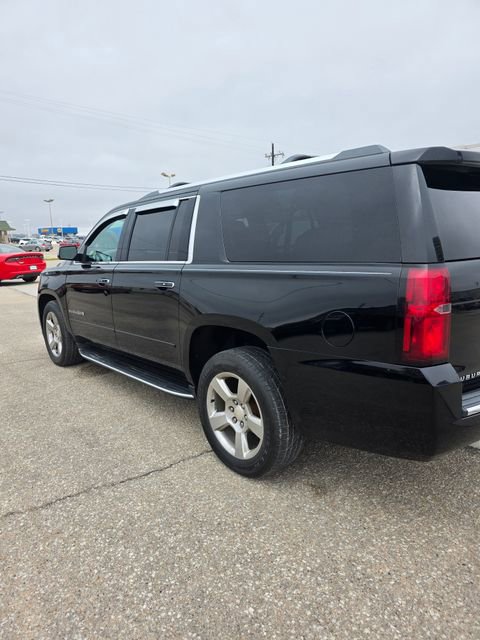 Used 2017 Chevrolet Suburban Premier image 8